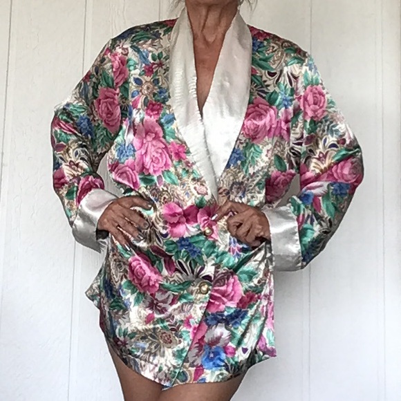 VICTORIAS SECRET VINTAGE SATIN SLEEP SHIRT SIZE LARGE - Picture 2 of 9